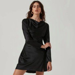 ASTR The Label  Cowl Neck Long Sleeve